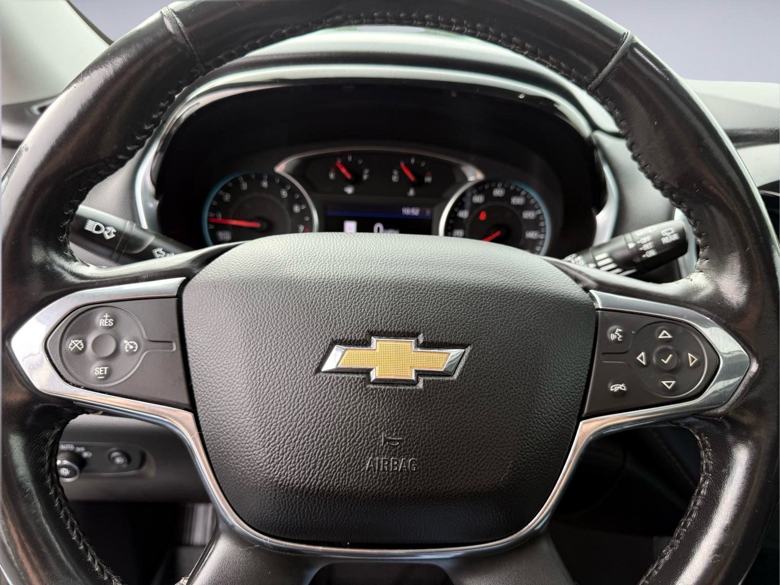 Used 2020 Chevrolet Traverse LT w/ LT Premium Package AWD/4WD image 34