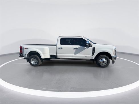 Certified 2024 Ford F350 Lariat w/ Lariat Ultimate Package image 8