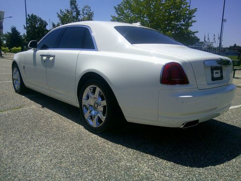 Used 2013 Rolls-Royce Ghost RWD image 53