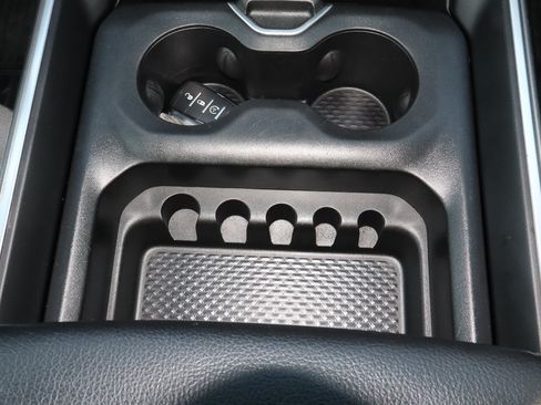 Used 2022 RAM 1500 Big Horn AWD/4WD image 21