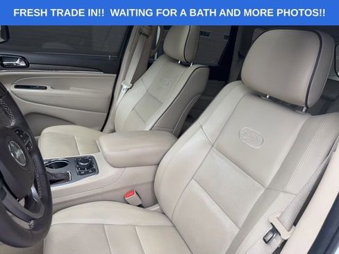 Used 2021 Jeep Grand Cherokee Overland AWD/4WD image 10