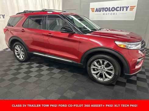 Used 2023 Ford Explorer XLT w/ Equipment Group 202A AWD/4WD image 1