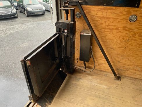 Used 2012 Mercedes-Benz Sprinter 3500 image 21