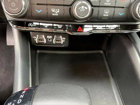 Used 2023 Dodge Durango GT image 29