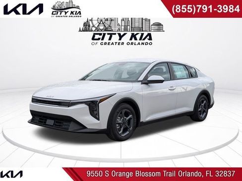 New 2026 Kia K4 FWD image 1