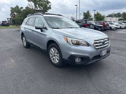 Used 2016 Subaru Outback 2.5i Premium w/ Popular Package #2 AWD/4WD image 11