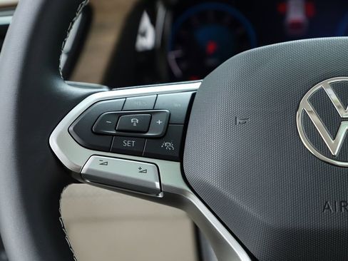 New 2026 Volkswagen Atlas SE image 21