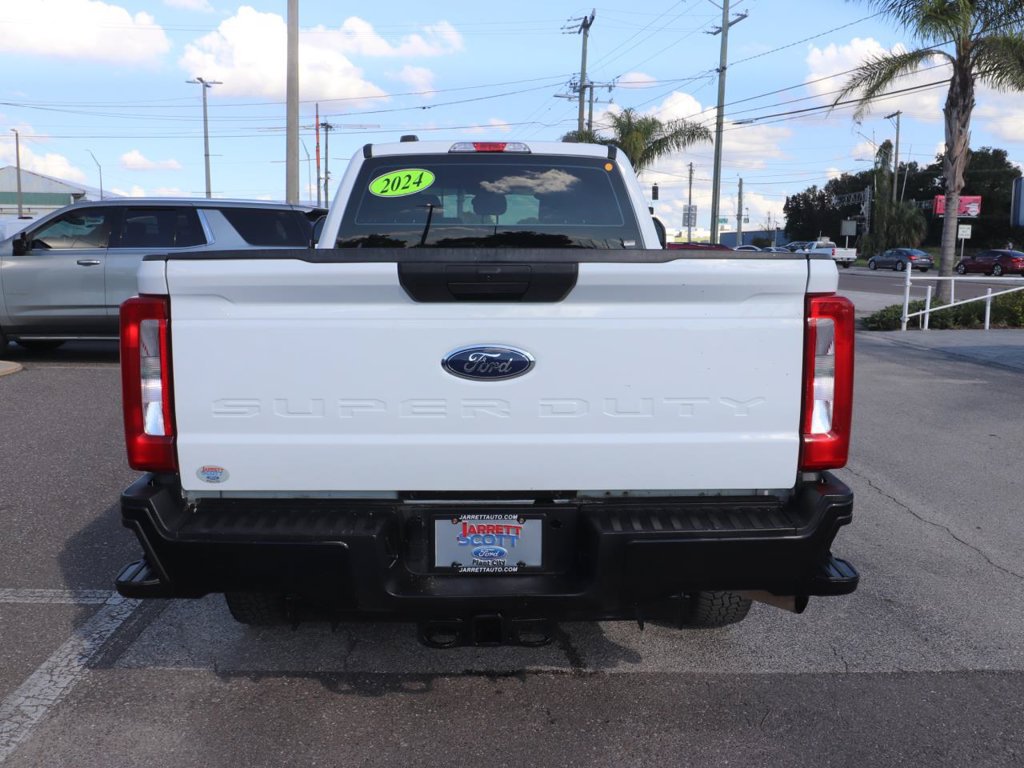Used 2024 Ford F350 XL AWD/4WD image 13