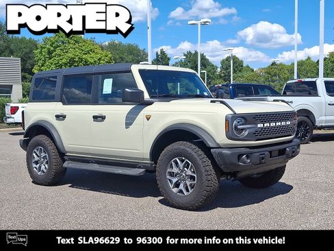 New 2025 Ford Bronco Badlands AWD/4WD image 8