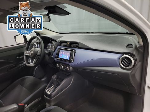 Used 2024 Nissan Versa SV FWD image 27