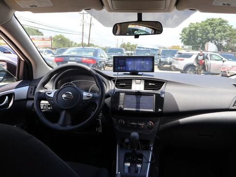 Used 2019 Nissan Sentra S FWD image 32