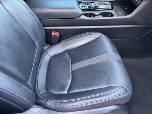 Certified 2025 Honda Pilot Touring image 24