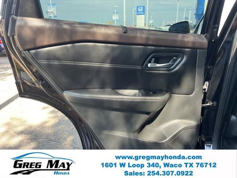 Used 2022 Nissan Rogue SV w/ SV Premium Package FWD image 17
