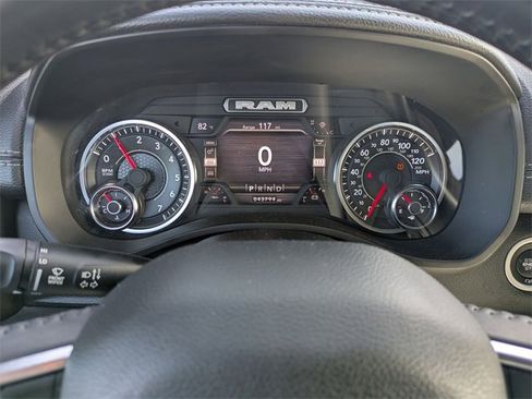 Used 2024 RAM 1500 Laramie image 17