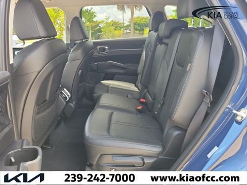 Certified 2024 Kia Sorento S FWD image 11