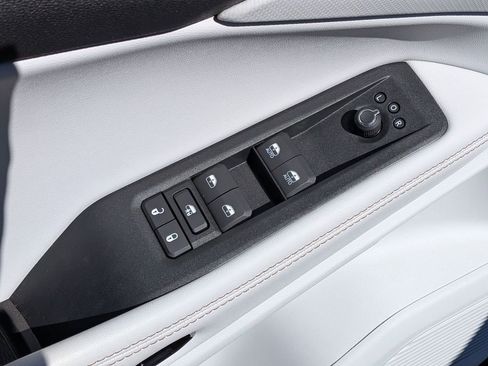 New 2026 Jeep Cherokee Limited AWD/4WD image 9