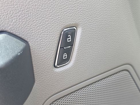 Used 2019 Ford F150 XL w/ XL Power Equipment Group AWD/4WD image 10