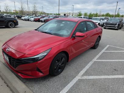 Used 2023 Hyundai Elantra SEL w/ Preferred Accessory Package