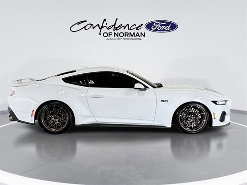 Used 2025 Ford Mustang GT Premium w/ GT Performance Package image 10