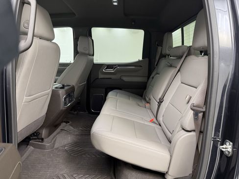 Used 2024 Chevrolet Silverado 1500 LTZ image 25