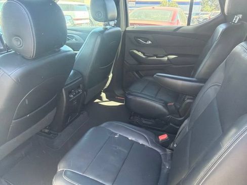 Used 2023 Chevrolet Traverse LT AWD/4WD image 8