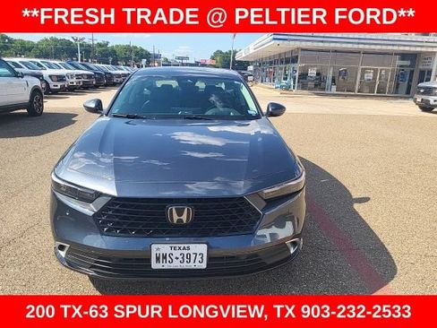 Used 2025 Honda Accord Touring image 3