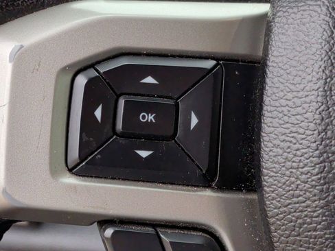 Used 2017 Ford F350 Lariat w/ Chrome Package image 17