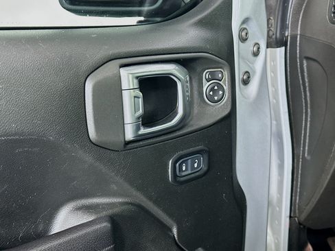 Used 2023 Jeep Wrangler Unlimited w/ Cold Weather Group AWD/4WD image 15