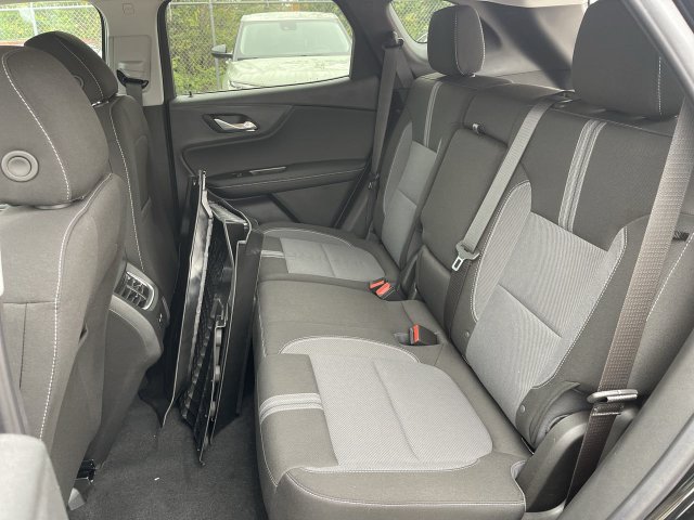 New 2026 Chevrolet Blazer LT w/ Convenience Package FWD image 21