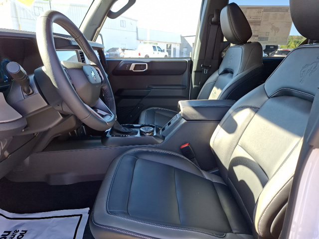 New 2026 Ford Bronco Outer Banks AWD/4WD image 14