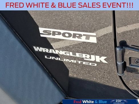 Used 2018 Jeep Wrangler Unlimited Sport AWD/4WD image 31