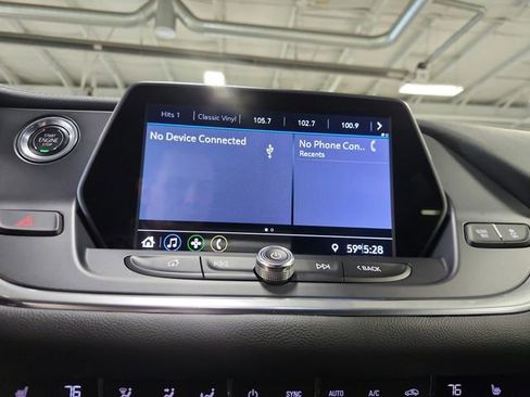 Used 2019 Chevrolet Blazer LT FWD image 15