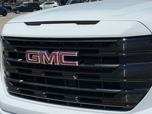 Used 2026 GMC Sierra 1500 Elevation AWD/4WD image 45