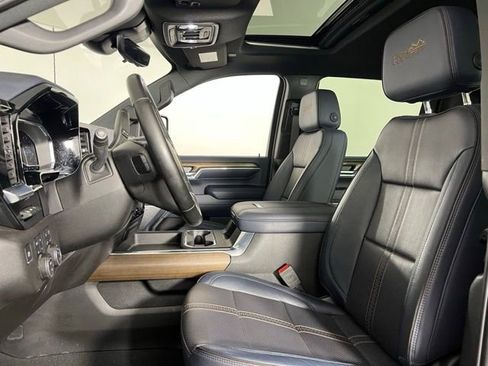 Used 2024 Chevrolet Silverado 3500 High Country image 26