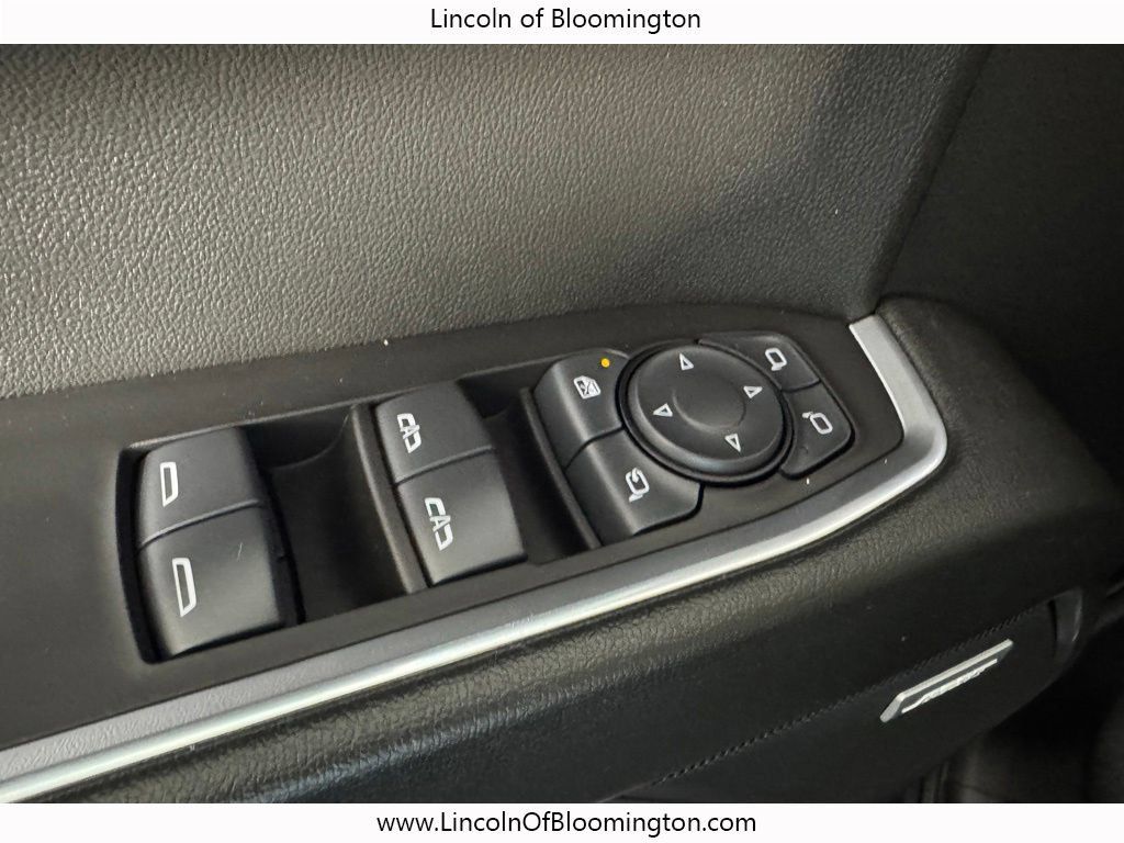 Used 2025 GMC Sierra 1500 SLT w/ SLT Premium Package AWD/4WD image 42