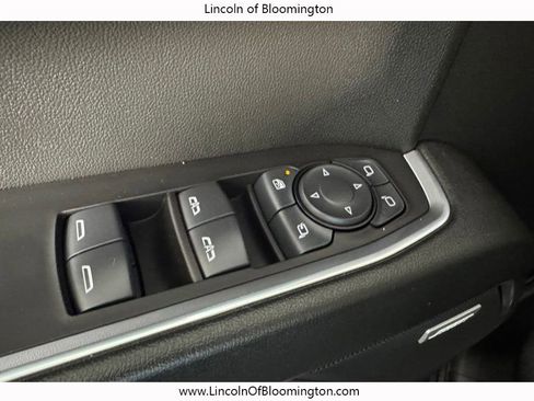 Used 2025 GMC Sierra 1500 SLT w/ SLT Premium Package AWD/4WD image 42