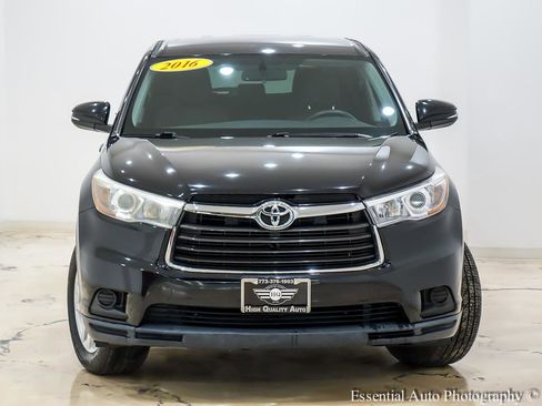 Used 2016 Toyota Highlander LE image 5
