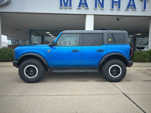 New 2026 Ford Bronco Badlands image 4