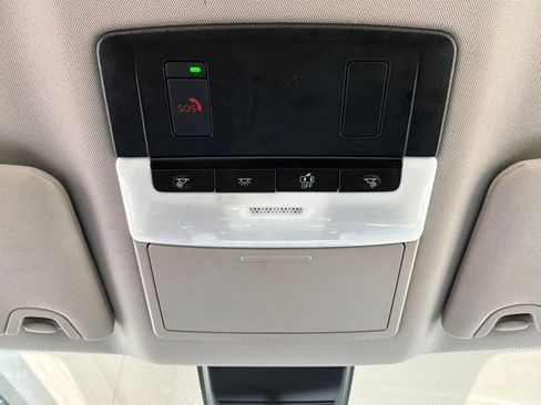 Used 2025 Nissan Altima 2.5 SV FWD image 17