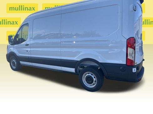 New 2025 Ford Transit 250 148 Medium Roof w/ Load Area Protection Package RWD image 5