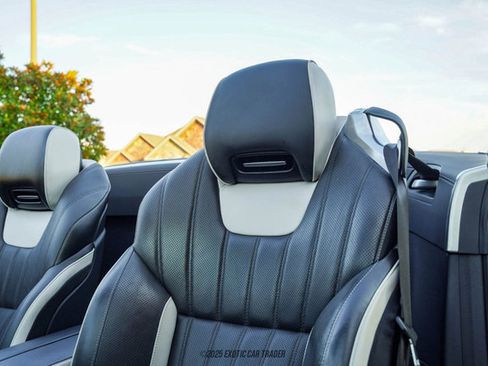 Used 2015 Mercedes-Benz SL 550 image 29
