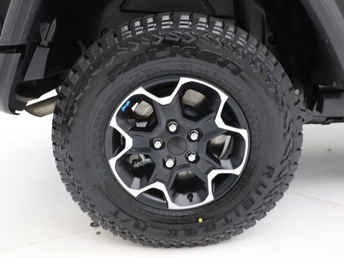 Used 2023 Jeep Wrangler Unlimited Rubicon 4xe w/ Cold Weather Group AWD/4WD image 10