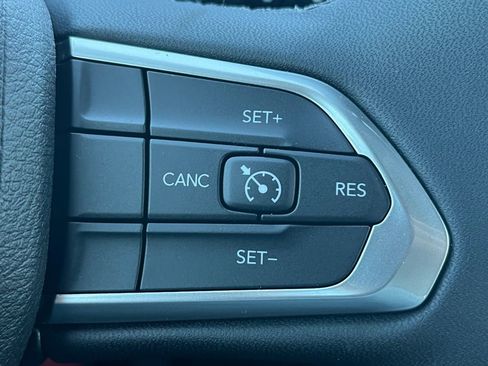 New 2026 Jeep Compass Latitude image 10