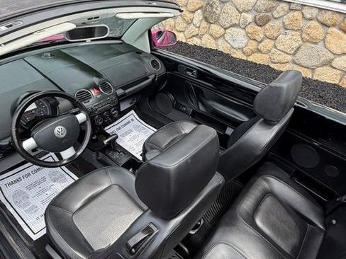 Used 2009 Volkswagen Beetle Convertible FWD image 30