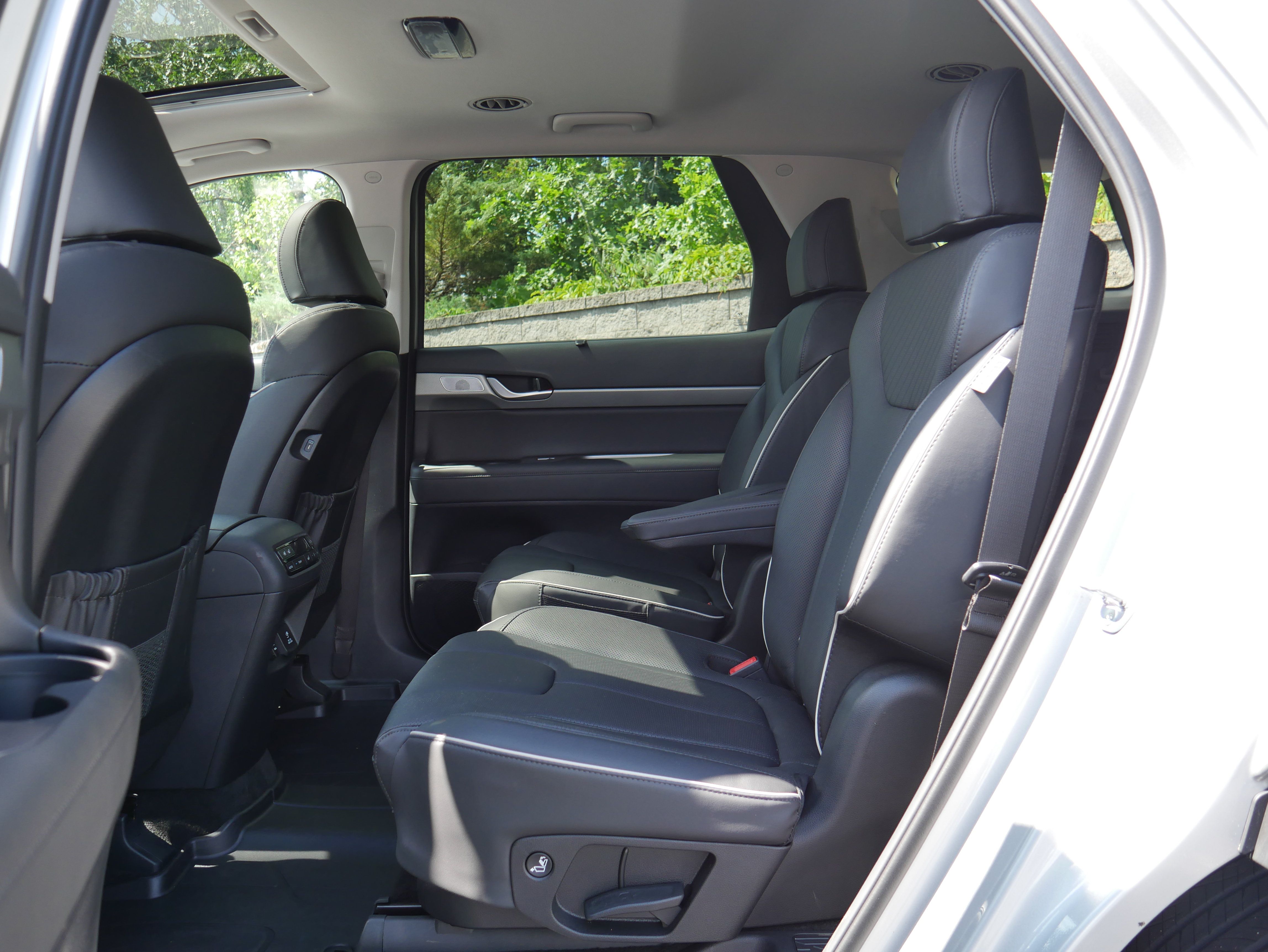 Used 2024 Hyundai Palisade SEL w/ Premium Package AWD/4WD image 16