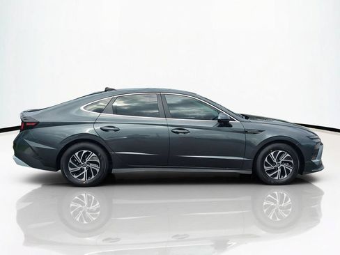 New 2026 Hyundai Sonata Blue FWD image 4