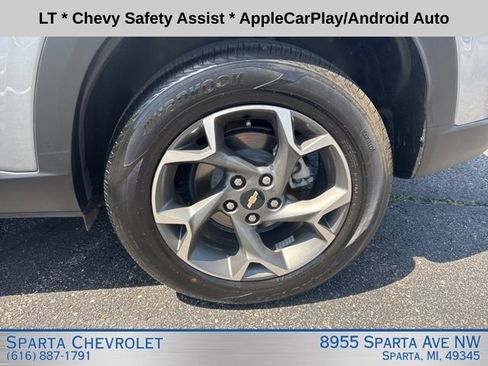 Used 2024 Chevrolet Trax LT FWD image 10