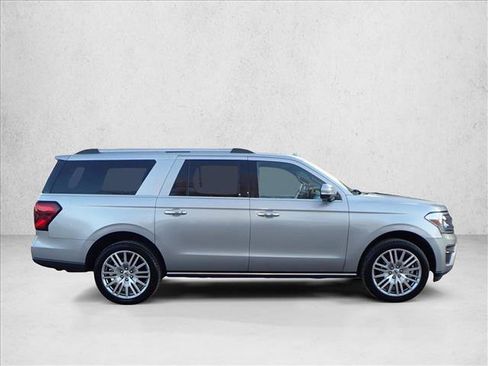 Used 2023 Ford Expedition Max Limited image 5