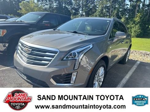 Used 2018 Cadillac XT5 FWD image 1