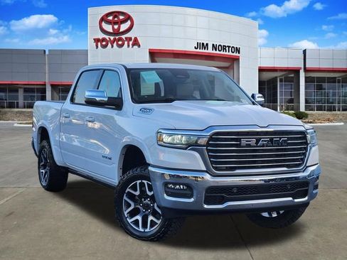 Used 2025 RAM 1500 Laramie w/ Advanced Safety Group II AWD/4WD image 1